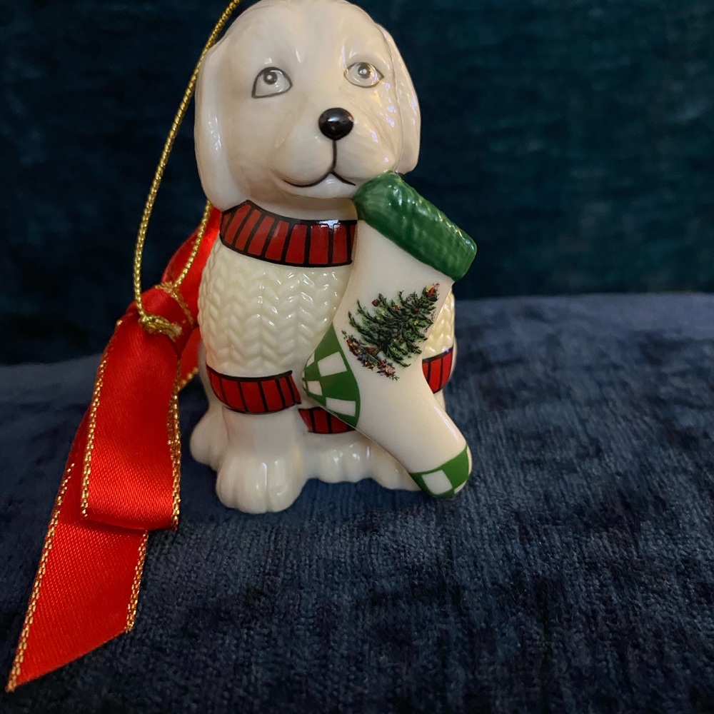 🎄Spode Christmas ornament Puppy w/stocking🎅🤶